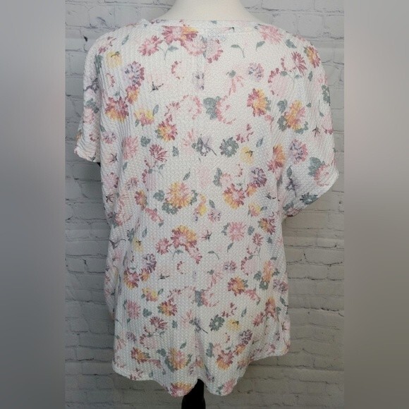 Lane Bryant Waffle Knit Short Sleeve V-Neck Top size 18/20W Floral Print Casual - Picture 3 of 7